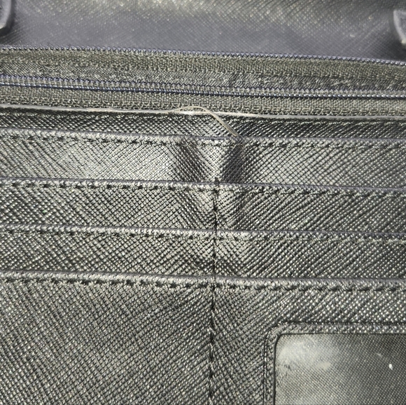 Michael Kors Black Crossbody Bag, Card Slots, ID Window, Inside Zipper Pocket - Picture 3 of 6